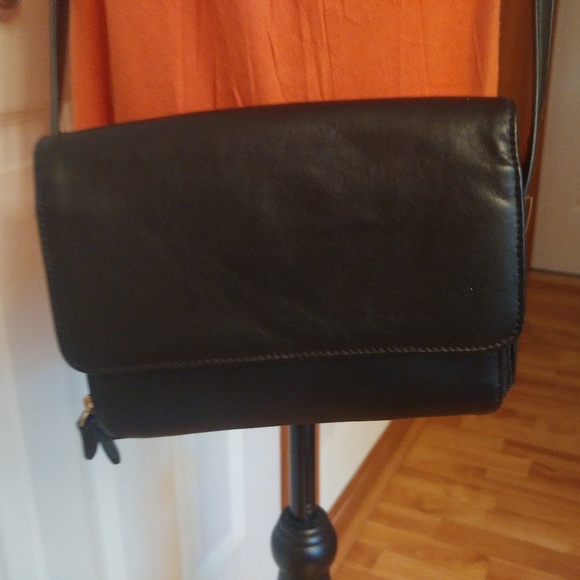 Worthington Handbags - WORTHINGTON BLACK LEATHER ORGANIZER CROSSBODY